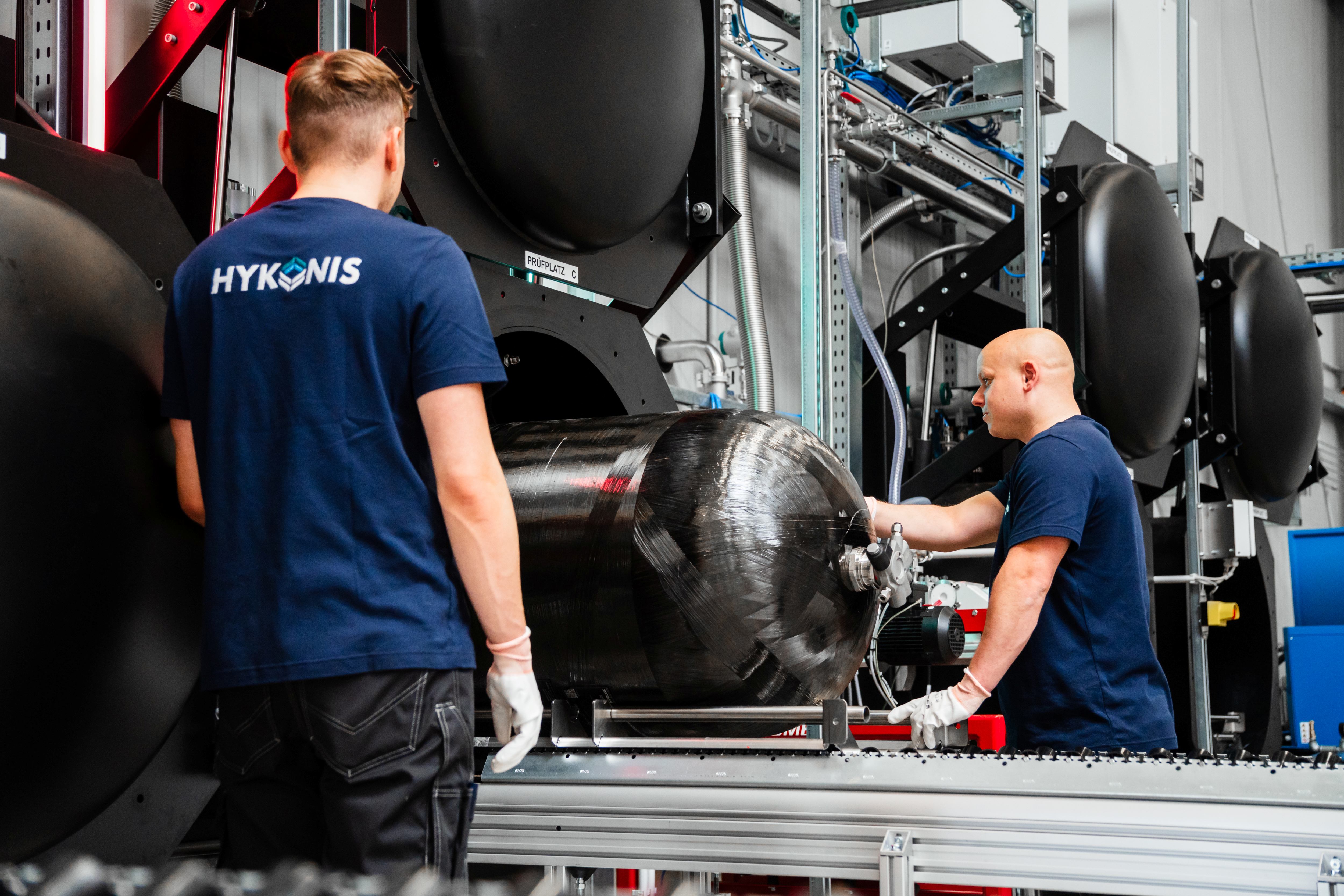High-Pressure Hydrogen Transport Systems with 380 bar Type-IV Technology